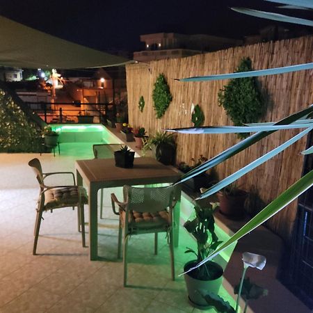 Gledis Apartment Tirana - Panoramic City Terrace Buitenkant foto