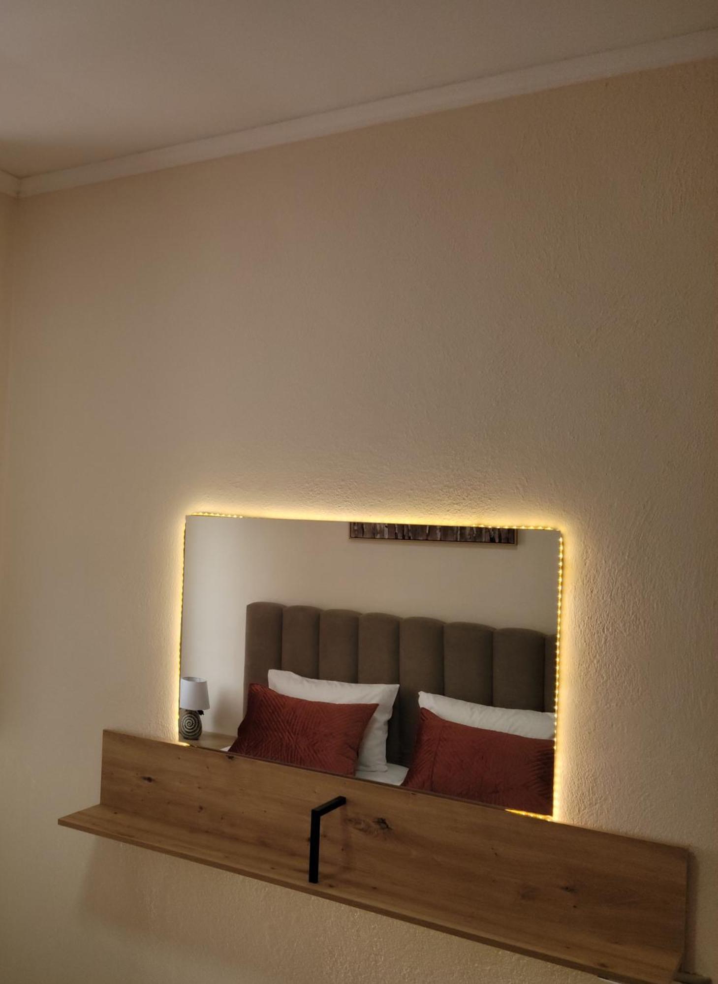 Gledis Apartment Tirana - Panoramic City Terrace Buitenkant foto